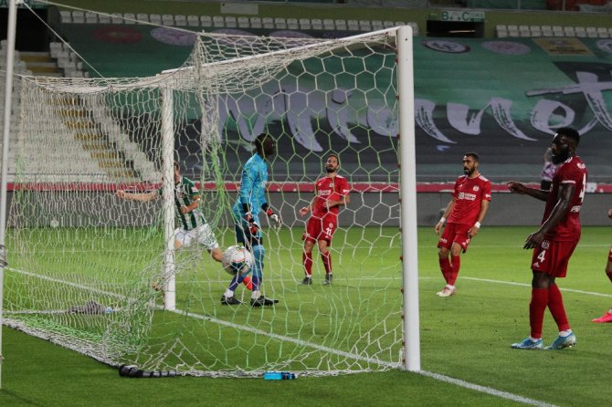 Süper Lig: Konyaspor: 2 - Sivasspor: 2 (Maç Sonucu)