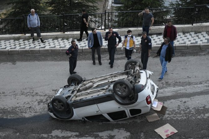 El Frenini Çekmeyi Unutunca
