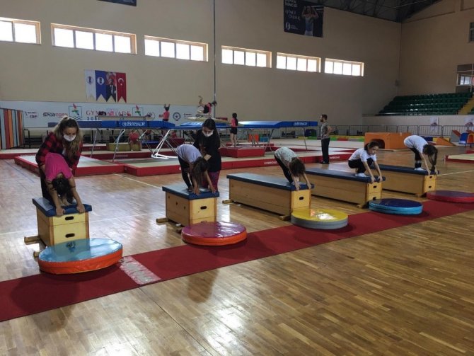 Korona Virüs Salgını Sürecinde Spor Tesislerinde Öncelik Hijyen Ve Sporcu Sağlığı