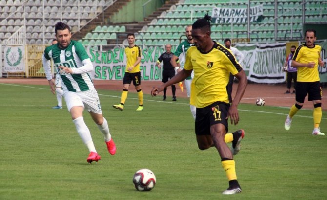 Tff 1. Lig: Giresunspor: 0 - İstanbulspor: 1 (İlk Yarı Sonucu)