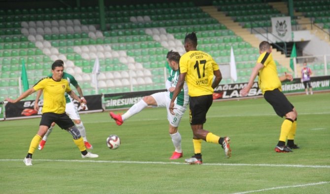 Tff 1. Lig: Giresunspor: 0 - İstanbulspor: 1 (İlk Yarı Sonucu)