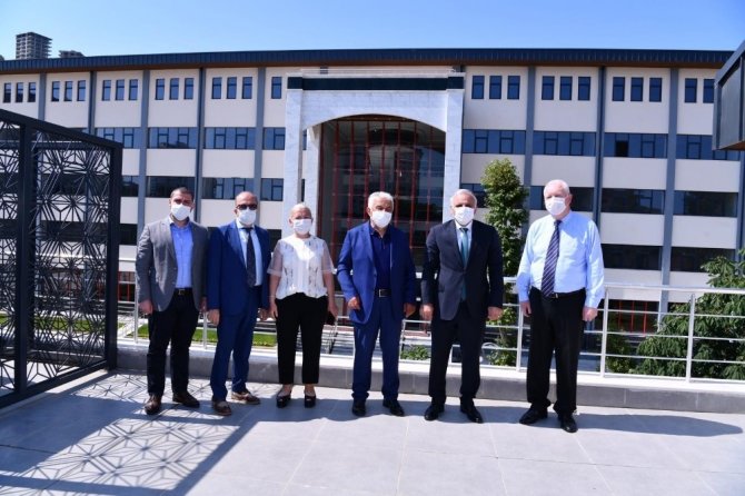 Başkan Zorluoğlu’ndan Avrasya Üniversitesi’ne Ziyaret