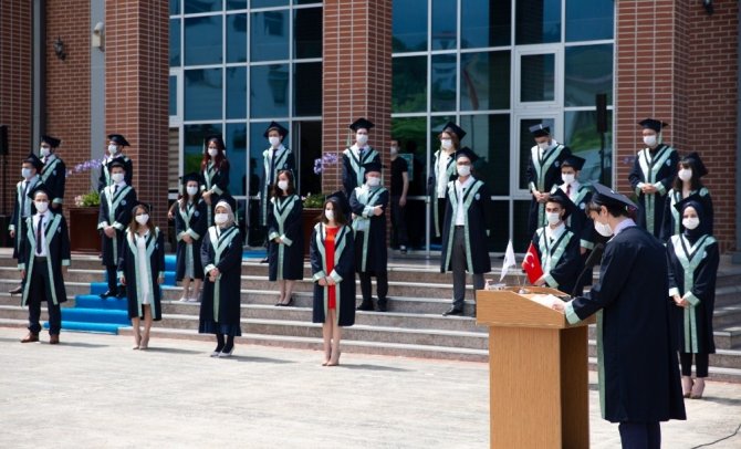 Giresun’da Tıp Fakültesinde Sembolik Mezuniyet