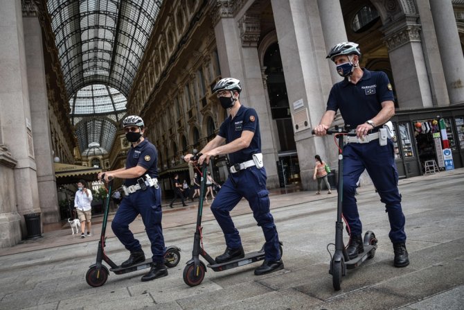 İtalya’da Covid-19’a Karşı ’Elektrikli Scooter’ Devrimi