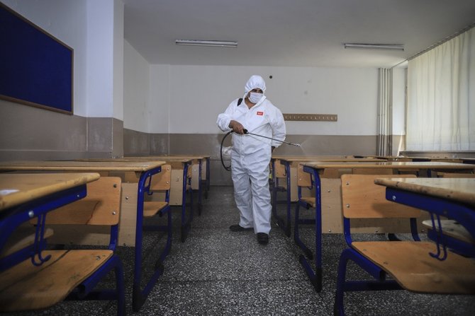 Yks Sonrası Sınıflar Dezenfekte Edildi