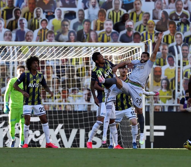 Süper Lig: Fenerbahçe: 0 - Yeni Malatyaspor: 0 (İlk Yarı)