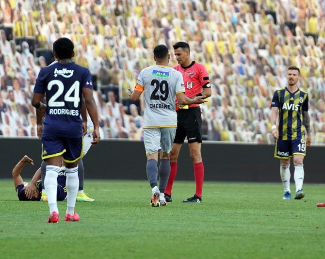 Fenerbahçe, Yeni Malatyaspor 3-2 Mağlup Etti