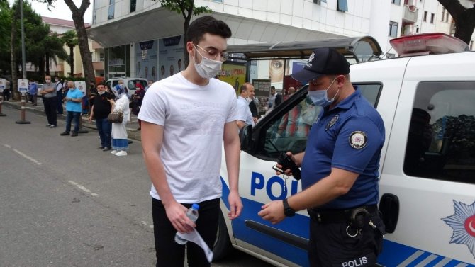 Kimisi Sınava Son Anda Yetişti, Kimisi İse Sınava Dakikalar Kala Gelince Salona Alınmadı