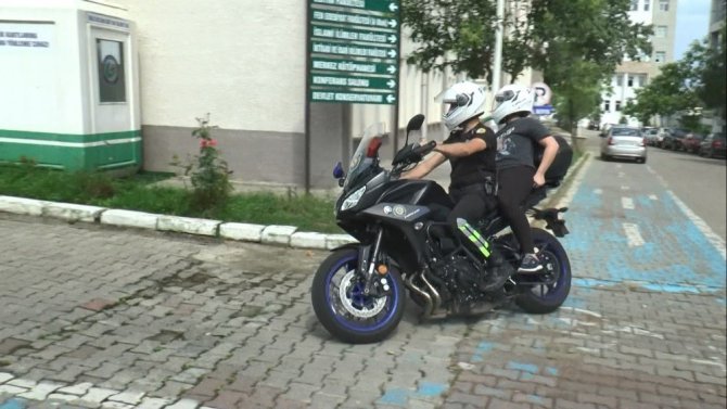 Giresun’da Yks Öncesi Kimliğini Evde Unutan Öğrencinin İmdadına Motorize Polis Ekipleri Yetişti