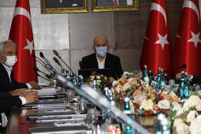 Bakan Soylu Diyarbakır’da Güvenlik Toplantısına Katıldı