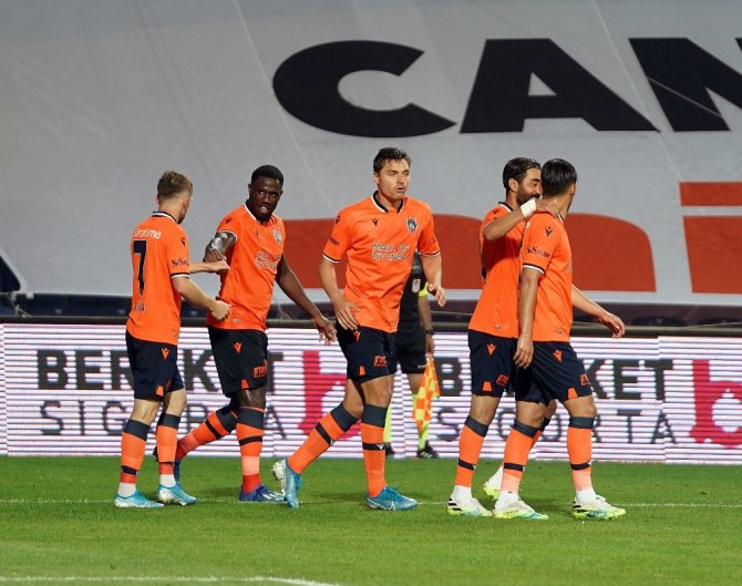 Süper Lig: Medipol Başakşehir: 1 - Galatasaray: 1 (Maç Sonucu)