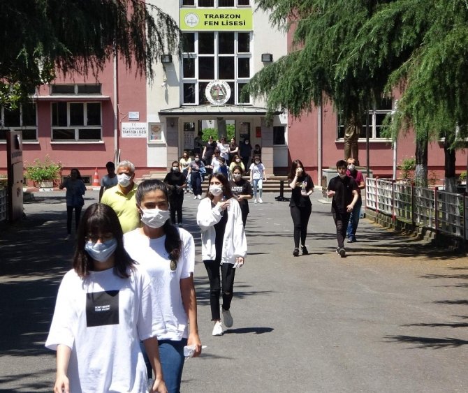 Trabzon’da Yaklaşık 25 Bin Öğrenci Yks İçin Ter Döktü