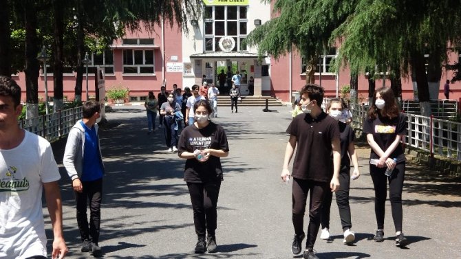 Trabzon’da Yaklaşık 25 Bin Öğrenci Yks İçin Ter Döktü