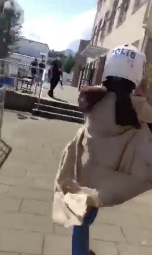 Okul Önünde Kimliğini Kaybetti, Yunus Ekipleri Devreye Girdi