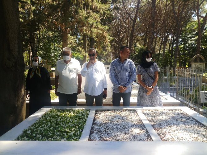 Usta Sanatçı Kemal Sunal Vefatının 20’inci Yılında Mezarı Başında Anıldı