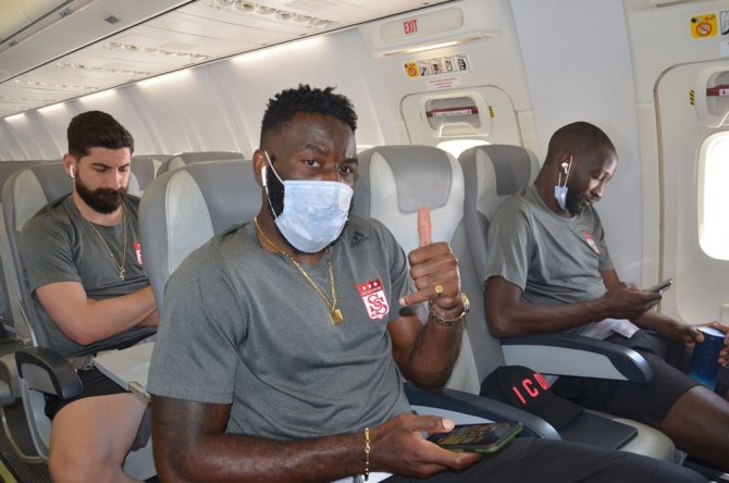 Sivasspor, İstanbul’a Gitti