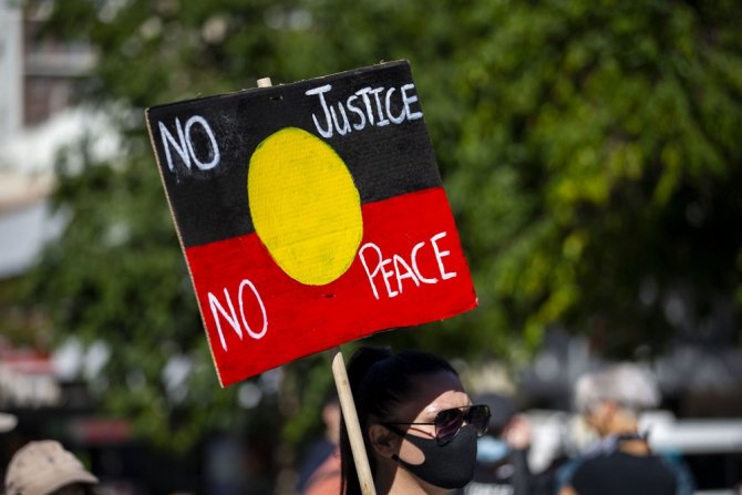 Avustralya’da Irkçılık Ve Polis Şiddeti Protesto Edildi