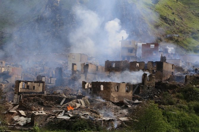 Artvin’teki Yangınların Sebebi Ahşap Evler Ve Yetersiz Elektrik Tesisatı