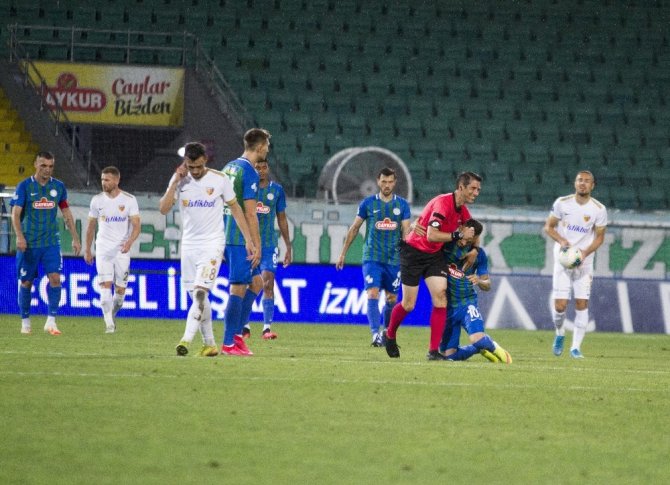 Süper Lig: Çaykur Rizespor: 3 - Hes Kablo Kayserispor: 2 (Maç Sonucu)