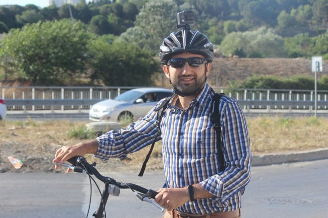 Korona Virüsüne Karşı İşe Bisikletle Gidip Geliyor