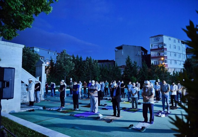 Fatih Sultan Mehmet Han’ın Namazgahında ‘Şükür‘ Duası