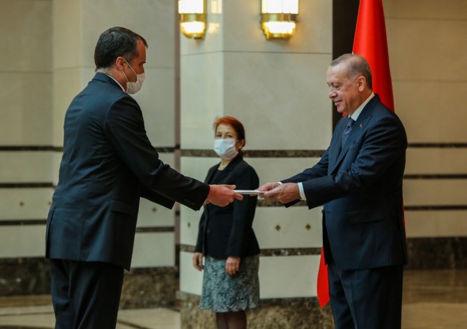 Polonya Büyükelçisi Kumoch, Cumhurbaşkanı Erdoğan’a Güven Mektubu Sundu