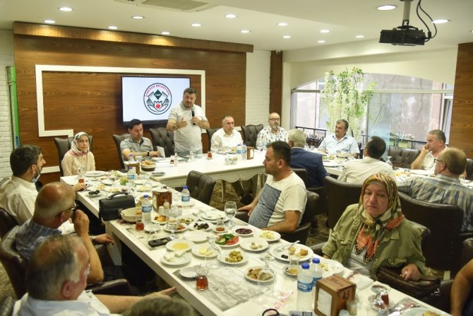 Belediye Başkanı Şenlikoğlu, Muhtarlarla Bir Araya Geldi