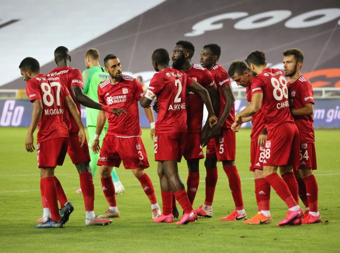 Sivasspor Evinde Galip Geldi