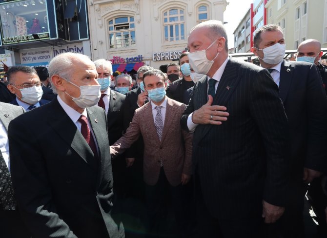 Erdoğan Ve Bahçeli Fatih’te Bir Kafede Çay İçti