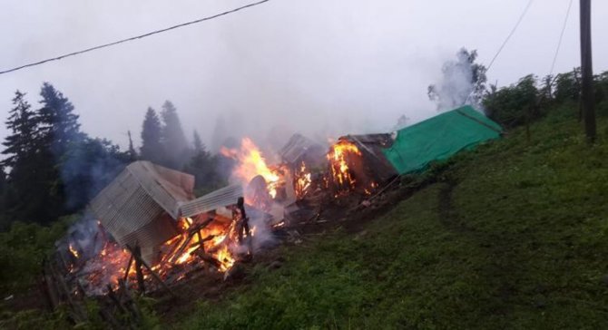 Tüp Patlaması Sonucu Köy Evi Kullanılamaz Hale Geldi