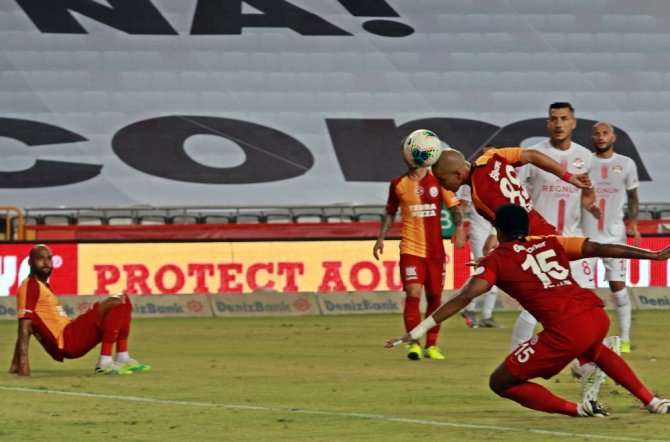Antalyaspor Sahasında Galatasaray İle 2-2 Berabere Kaldı