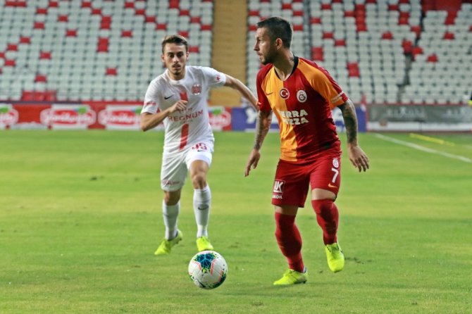 Antalyaspor Sahasında Galatasaray İle 2-2 Berabere Kaldı