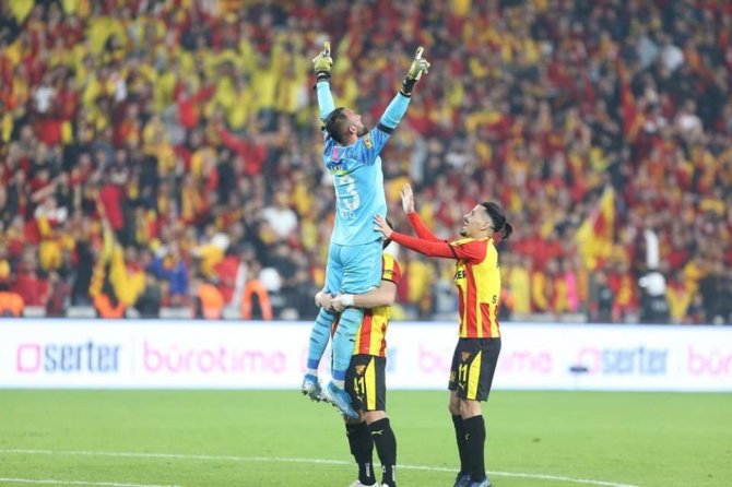 Beto, Göztepe’ye Veda Etti