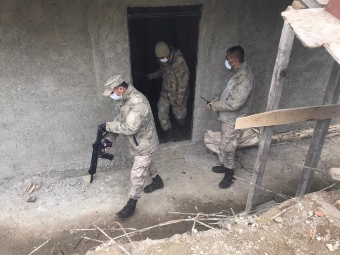 Giresun’un Bulancak İlçesi Semen Yaylası’nda Kaybolan Elif Dün Akşamdan Bu Yana Her Yerde Aranıyor