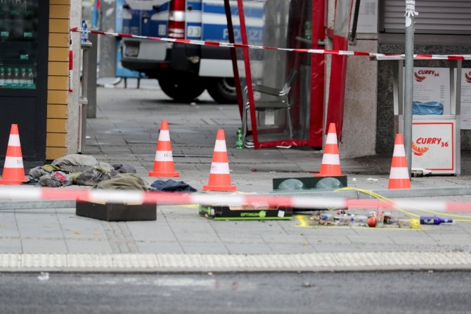 Berlin’de Araç Yayaların Arasına Daldı: 7 Yaralı