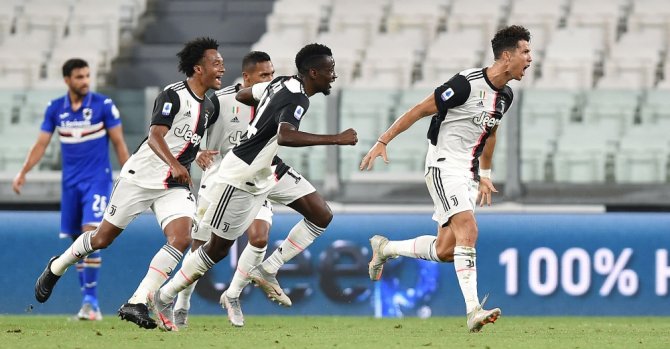 Juventus Üst Üste 9. Kez Şampiyon