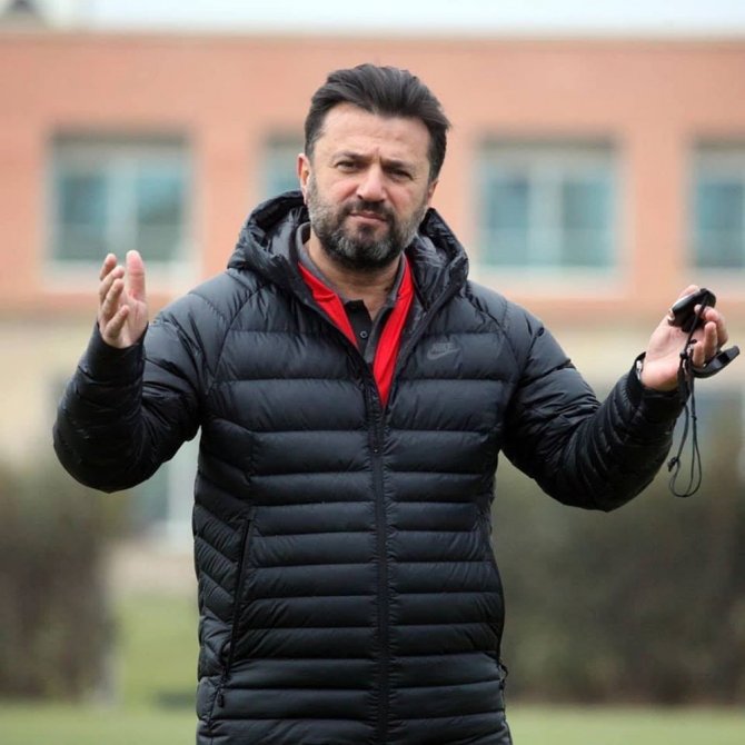 Kayserispor Bu Sezon 4 Teknik Direktör İle Çalıştı
