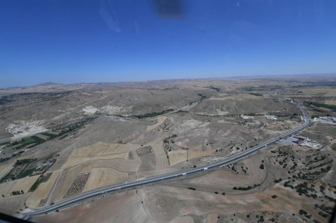 Bakan Karaismailoğlu, Ankara-sivas Yht Projesi’ni Havadan İnceledi