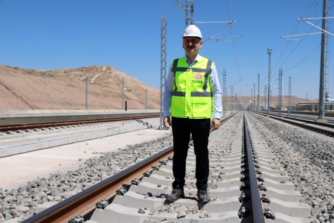 “Hedefimiz 2023 Yılına 3 Bin 500 Kilometre Demir Yolu Hattı İle Girmek”