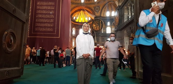 “Minberdeki Desenler Geometrik Bir Yapıya Uygun Çizildi”