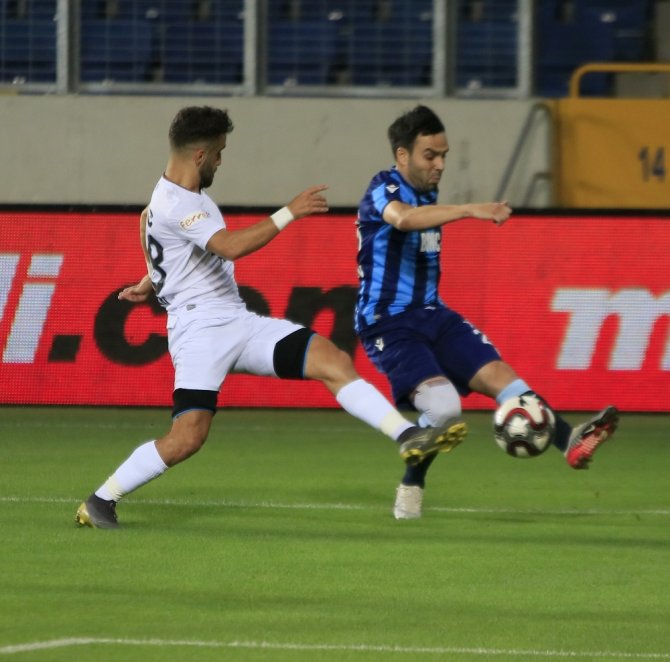İlk Yarıda Tek Gol Var