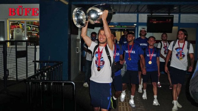 Trabzonspor Kafilesi Trabzon’a Döndü