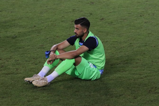Kaçan Penaltı Sonrasında Adana Demirspor Futbolcuları Yıkıldı