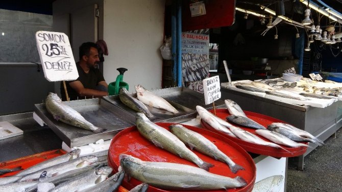 Balıkçı Esnafı Tarihinin En Durgun Dönemini Yaşıyor