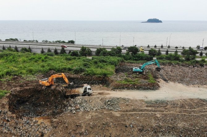 Doğu Park’taki Çöp Ve Molozların Yüzde 70’i Kaldırıldı