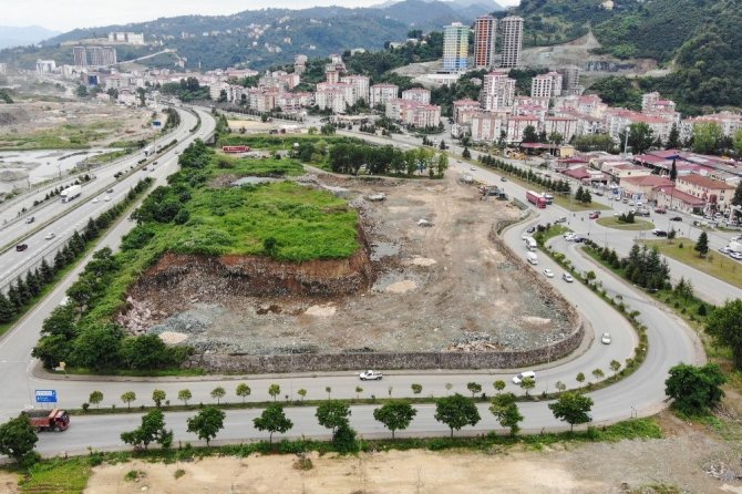 Doğu Park’taki Çöp Ve Molozların Yüzde 70’i Kaldırıldı