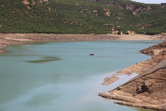 Kayıp Gülistan, Baraj Gölünde Didik Didik Aranıyor