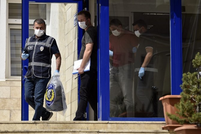 Gümüşhane Emniyeti Telefon Dolandırıcısını Kıskıvrak Yakaladı