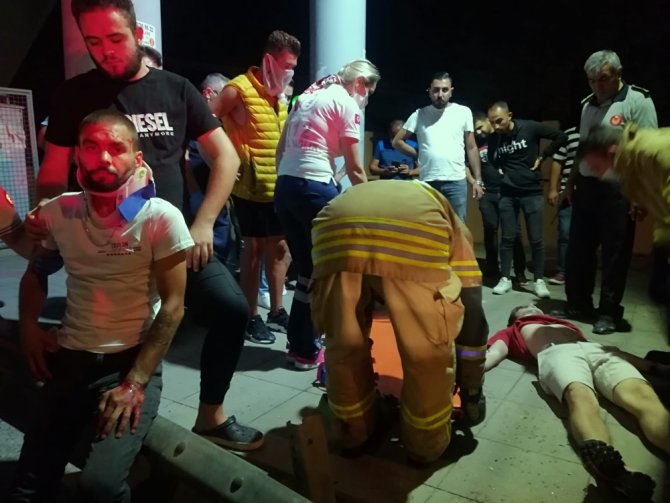 İzmir’de Feci Kaza: 1’i Ağır, 3 Yaralı