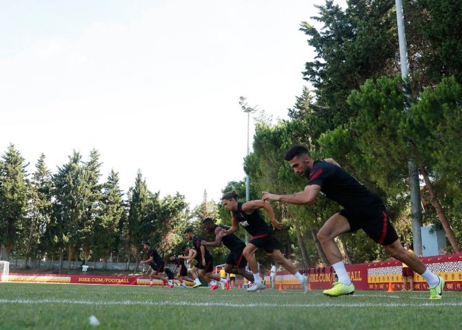 Galatasaray Günü Tek Çalışma İle Tamamladı